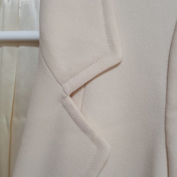 Anna Collection Wool Coat - Picture 6 of 7